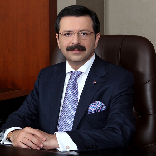 TOBB Başkanı Rifat Hisarcıklıoğlu' nun Valideleri Solmaz Hisarcıklıoğlu vefat etmiştir.