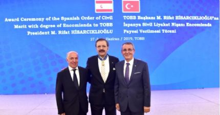 Hisarcıklıoğlu'na İspanya Sivil Liyakat Nişanı Verildi