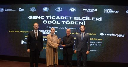 BAŞKAN ÇAKIR GENÇ TİCARET ELÇİLERİ ÖDÜL TÖRENİNE KATILDI... 