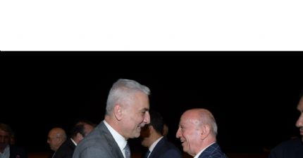  BAŞKAN ÇAKIR, TİCARET BAKANI PROF. DR. ÖMER BOLAT’I HAVALİMANINDA KARŞILADI…