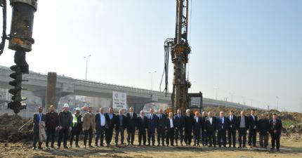 Yeni Hizmet Binası İçin İlk Kazma Vuruldu...