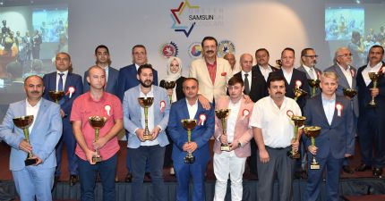 Üreten Samsun’un Yıldızları Ödüllerini Aldı