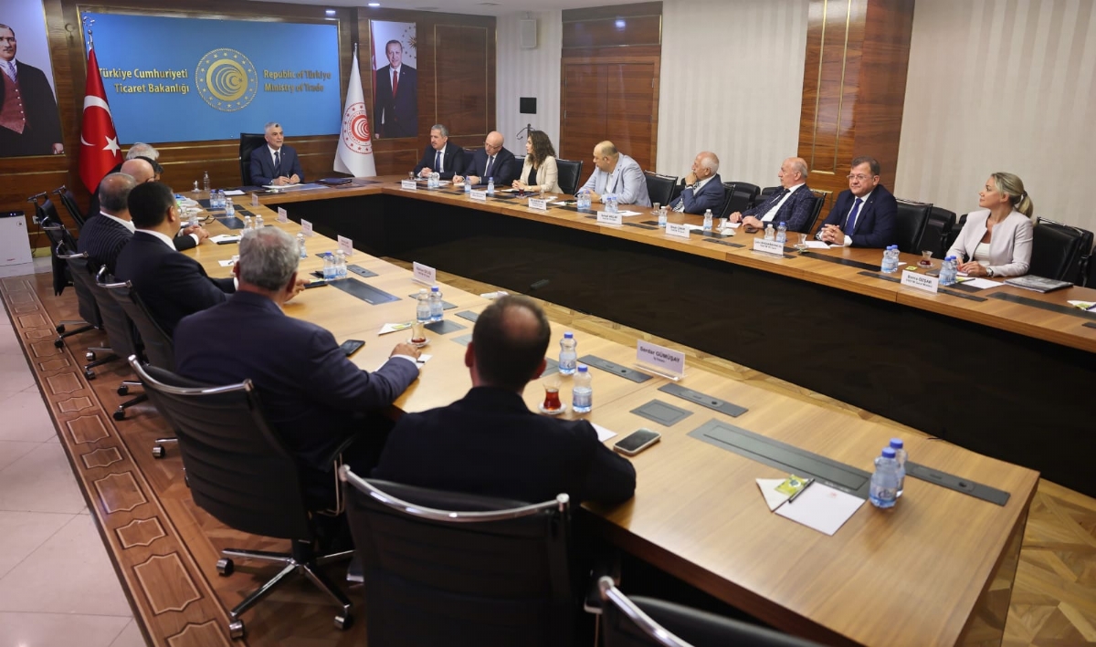TOBTİM YÖNETİMİ TİCARET BAKANI SAYIN BOLAT İLE BİR ARAYA GELDİ…