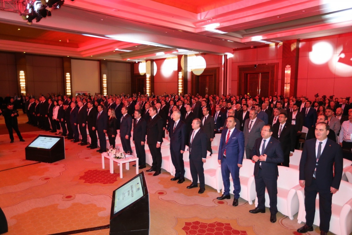 BAŞKAN ÇAKIR, TÜRKİYE VE DÜNYADA LİSANSLI DEPOCULUK & HUBUBAT PİYASALARI KONGRESİ'NE KATILDI…
