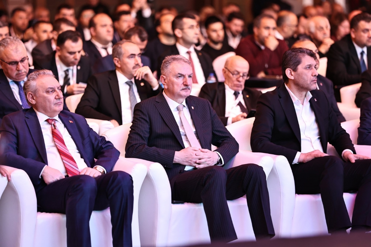 BAŞKAN ÇAKIR, TÜRKİYE VE DÜNYADA LİSANSLI DEPOCULUK & HUBUBAT PİYASALARI KONGRESİ'NE KATILDI…