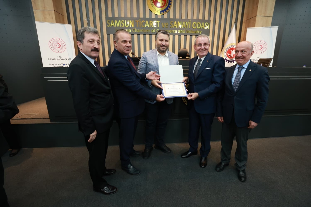 BAŞKAN ÇAKIR, SANAYİCİLERLE İŞTİŞARE TOPLANTISINA KATILDI…