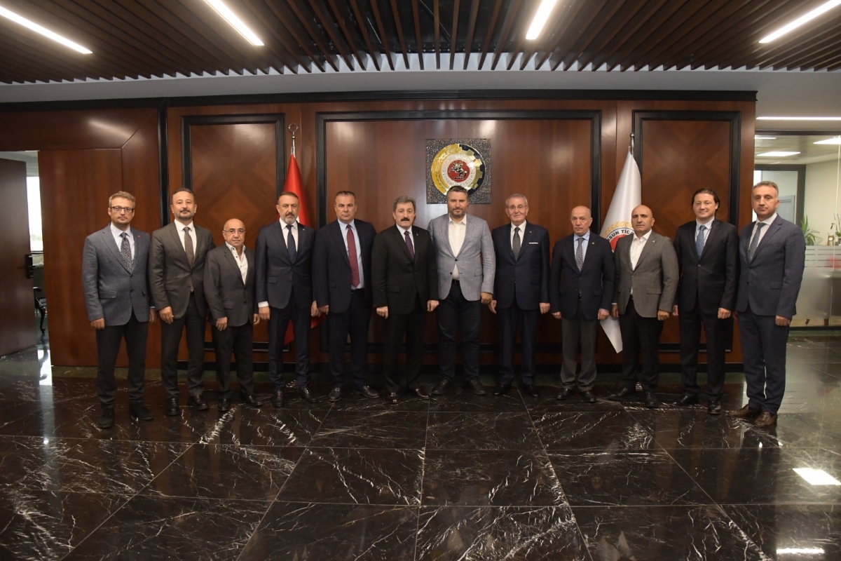 BAŞKAN ÇAKIR, SANAYİCİLERLE İŞTİŞARE TOPLANTISINA KATILDI…